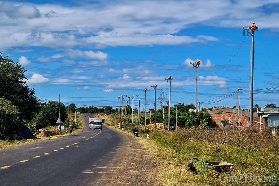 Gia Lai: Ưu tiên đảm bảo cấp điện ổn định cho sản xuất công nghiệp