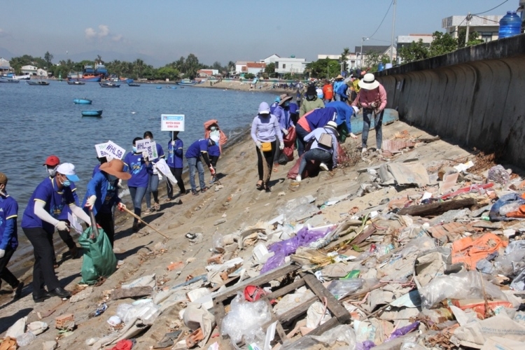 chien dich hay lam sach bien de tu te voi dai duong