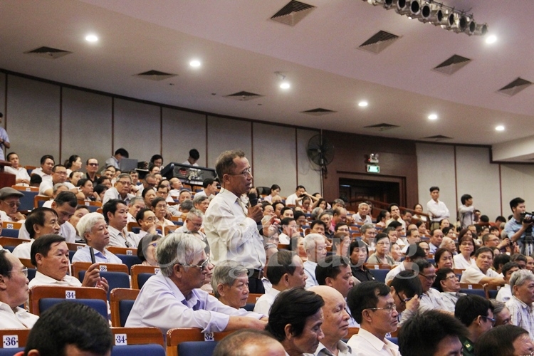 Đà Nẵng: Tàu nằm bờ, ngư dân gặp khó da nang tau nam bo ngu dan gap kho