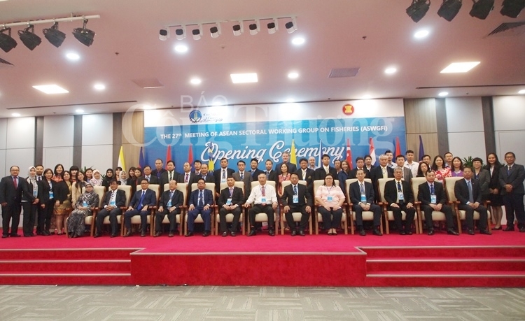 Khai thác hợp lý, phát triển nguồn lợi thủy sản bền vững là yêu cầu cấp thiết đối với ASEAN khai thac hop ly phat trien nguon loi thuy san ben vung la yeu cau cap thiet doi voi asean