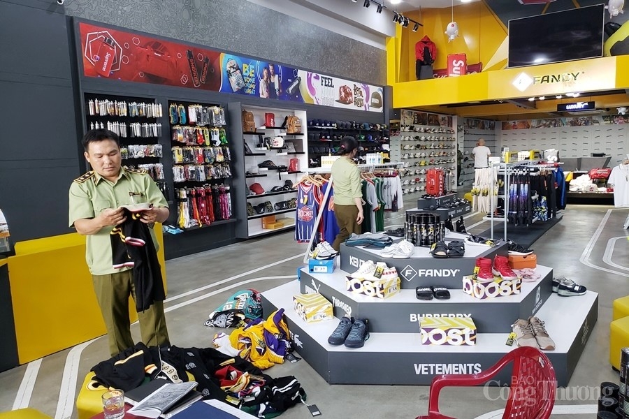 da nang phat hien hang nghin san pham nghi gia mao nhan hieu noi tieng