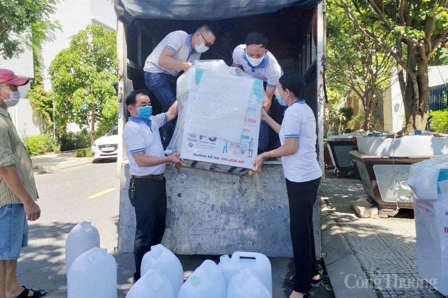 Tiếp sức cho “tâm dịch” Bắc Giang, Bắc Ninh Tiếp sức cho “tâm dịch” Bắc Giang, Bắc Ninh