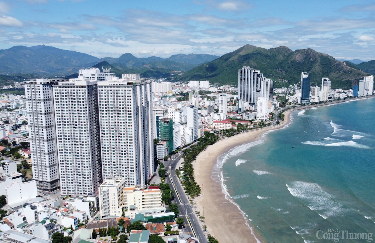 Liên kết phát triển tiểu vùng Nam Trung Bộ trong bối cảnh mới Liên kết phát triển tiểu vùng Nam Trung Bộ trong bối cảnh mới