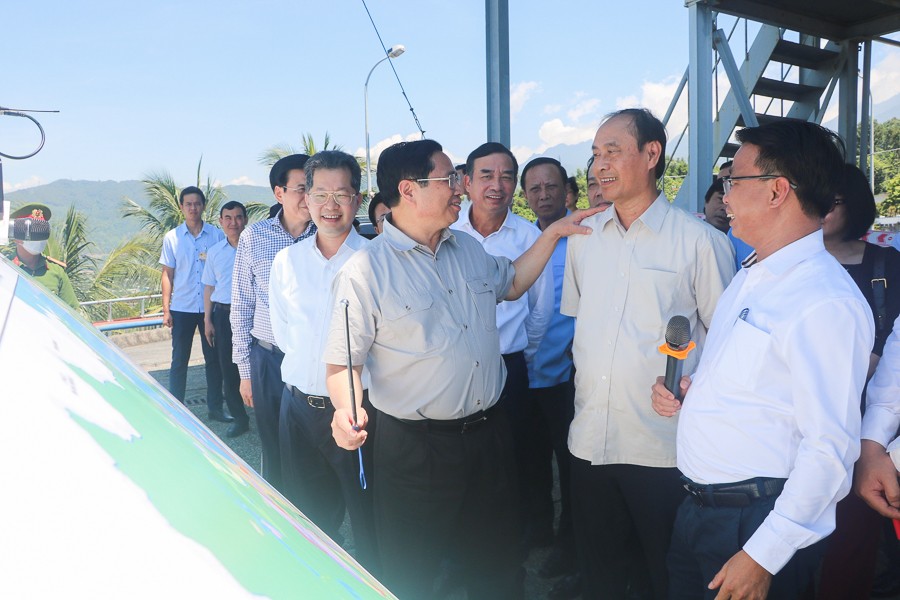 Thủ tướng Phạm Minh Chính thăm, khảo sát một số dự án, nhà máy tại thành phố Đà Nẵng Thủ tướng Phạm Minh Chính thăm, khảo sát một số dự án, nhà máy tại thành phố Đà Nẵng