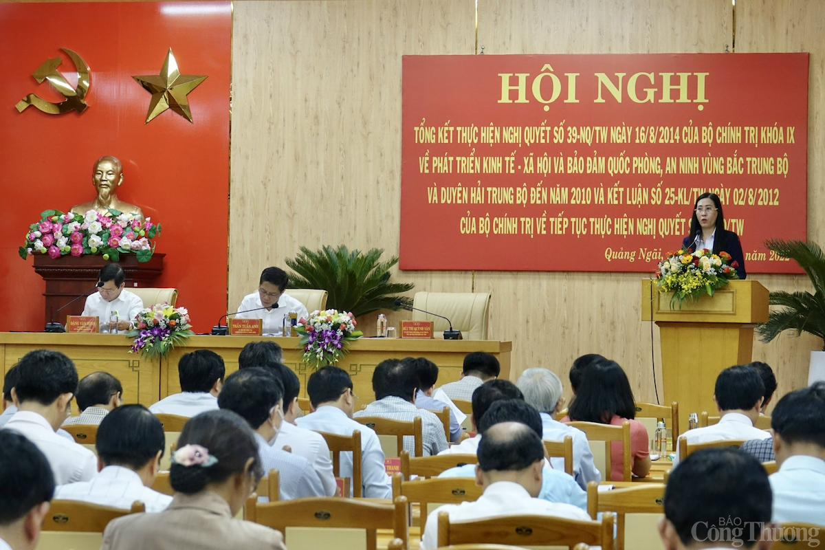 Tỉnh Quảng Ngãi qua 18 năm thực hiện Nghị quyết số 39-NQ/TW: Không thể đi một mình nếu muốn phát triển nhanh, bền vững Tỉnh Quảng Ngãi tổng kết 18 năm thực hiện Nghị quyết số 39 NQ/TW