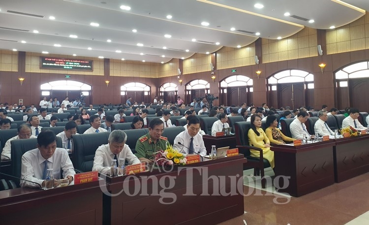 cu tri muon giai quyet dut diem cac van de nong