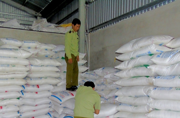 quang nam tam giu hon 10 tan duong kinh trang khong ro nguon goc xuat xu