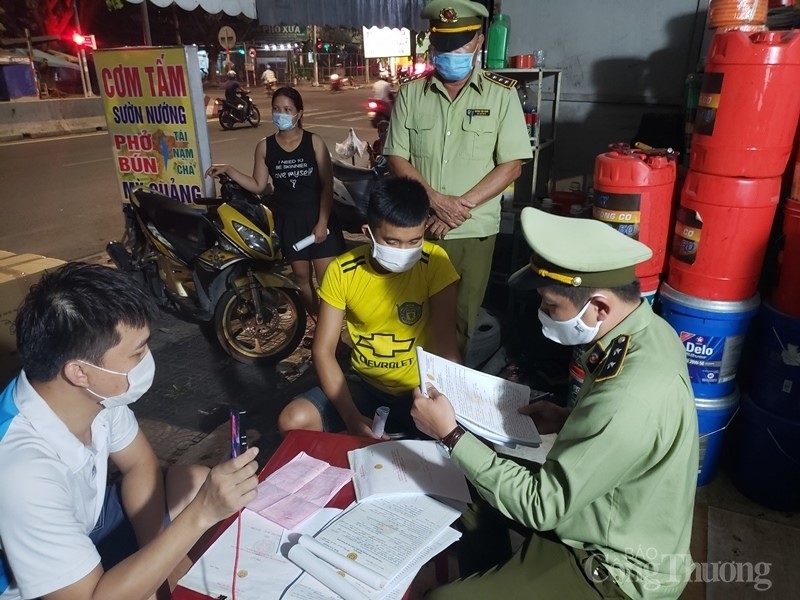 Đà Nẵng: Tạm giữ 10.000 khẩu trang có nguồn gốc