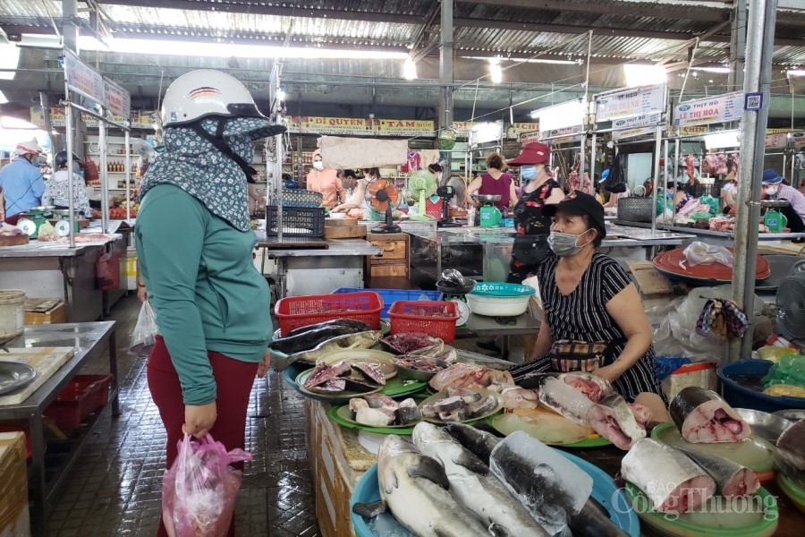 Đà Nẵng: Chợ, siêu thị vẫn mở cửa, hàng hóa về liên tục, người dân không nên tích trữ da nang cho sieu thi van mo cua hang hoa ve lien tuc nguoi dan khong nen tich tru