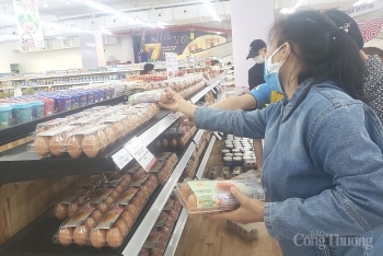 Đà Nẵng: Giá trứng tại chợ truyền thống tăng do thiếu hụt nguồn cung