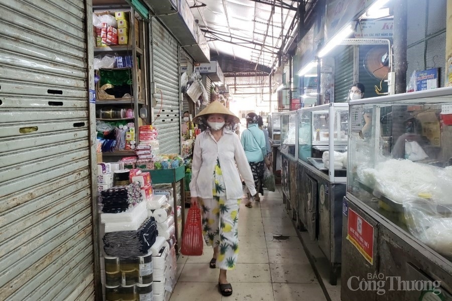 Đà Nẵng: Siêu thị tăng mạnh hàng thực phẩm tươi sống, tiểu thương các chợ nghiêm túc thực hiện giãn cách Đà Nẵng: Siêu thị tăng mạnh hàng thực phẩm tươi sống, tiểu thương các chợ nghiêm túc thực hiện giãn cách