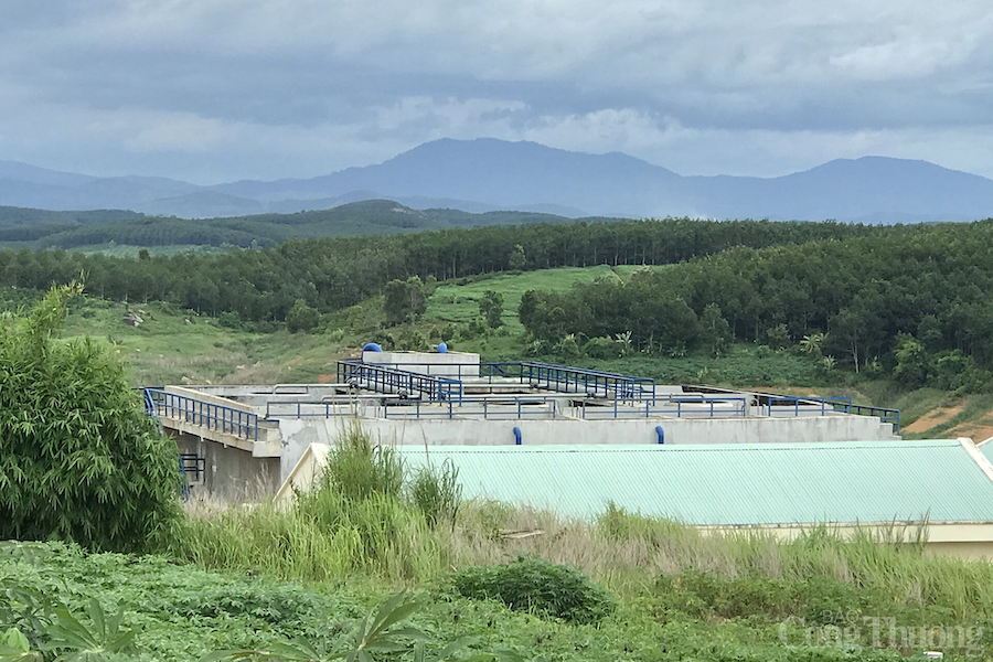 Kon Tum: Nhà máy nước trăm tỷ xây xong để đó, hàng chục nghìn người dân “khát” nước sạch Kon Tum: Nhà máy nước trăm tỷ xây xong để đó, hàng chục nghìn người dân “khát” nước sạch