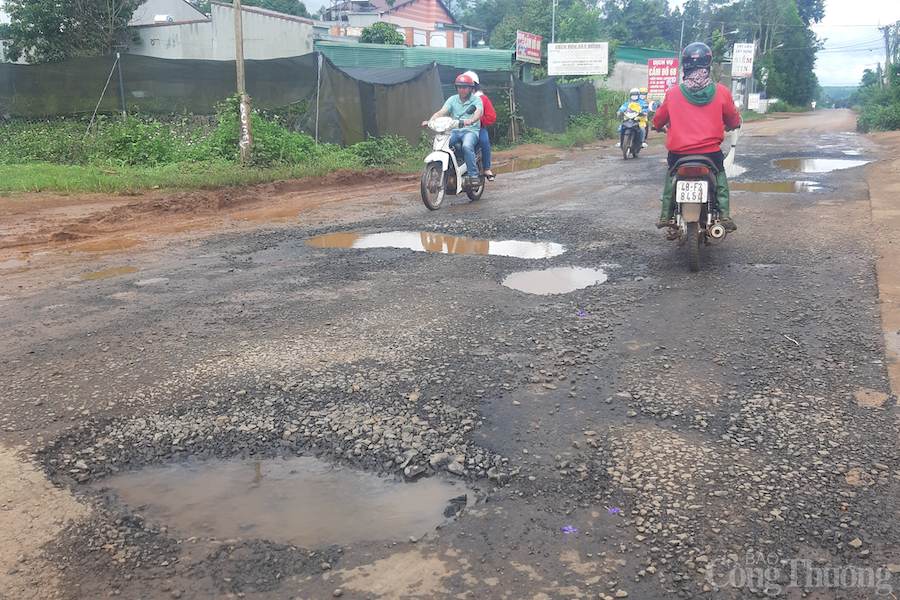 Đắk Nông: 300 tỷ đồng nâng cấp tuyến đường tỉnh lộ nhiều “ổ voi”