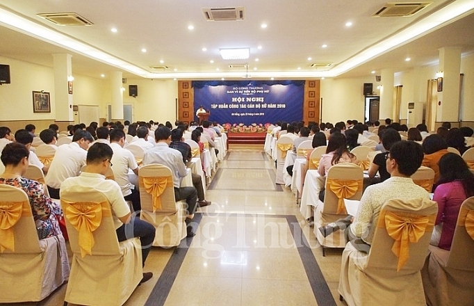 nhung chinh sach moi trong che do tien luong va bao hiem xa hoi doi voi can bo nu