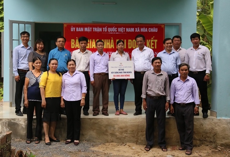 PC Đà Nẵng bàn giao nhà đại đoàn kết cho hộ nghèo pc da nang ban giao nha dai doan ket cho ho ngheo