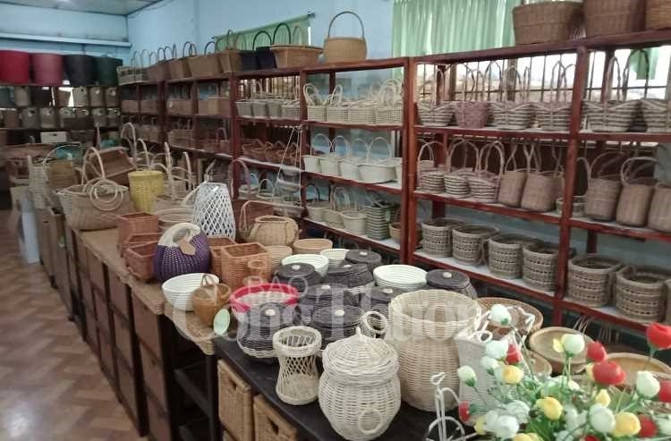 Bài 3: Làng nghề truyền thống loay hoay “giải bài toán” thương mại hóa sản phẩm bai 3 lang nghe truyen thong loay hoay giai bai toan thuong mai hoa san pham