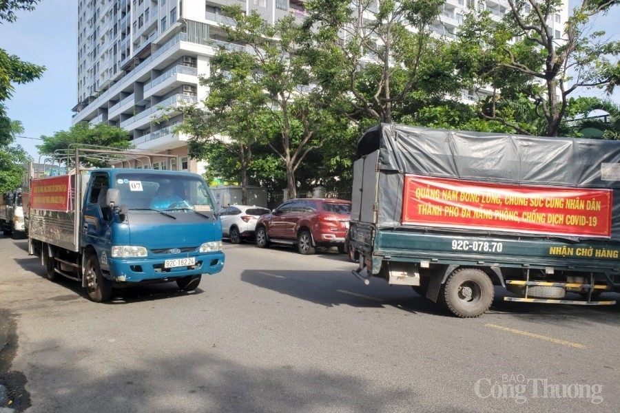 Quảng Nam gửi hơn 30 tấn thực phẩm thiết yếu chung sức cùng Đà Nẵng chống dịch