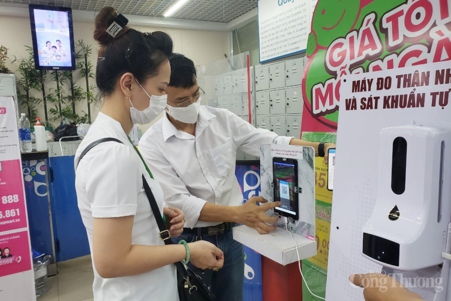 Đà Nẵng: Siêu thị, chợ kiểm soát chặt lượt ra vào bằng thẻ QR Code mua hàng thiết yếu