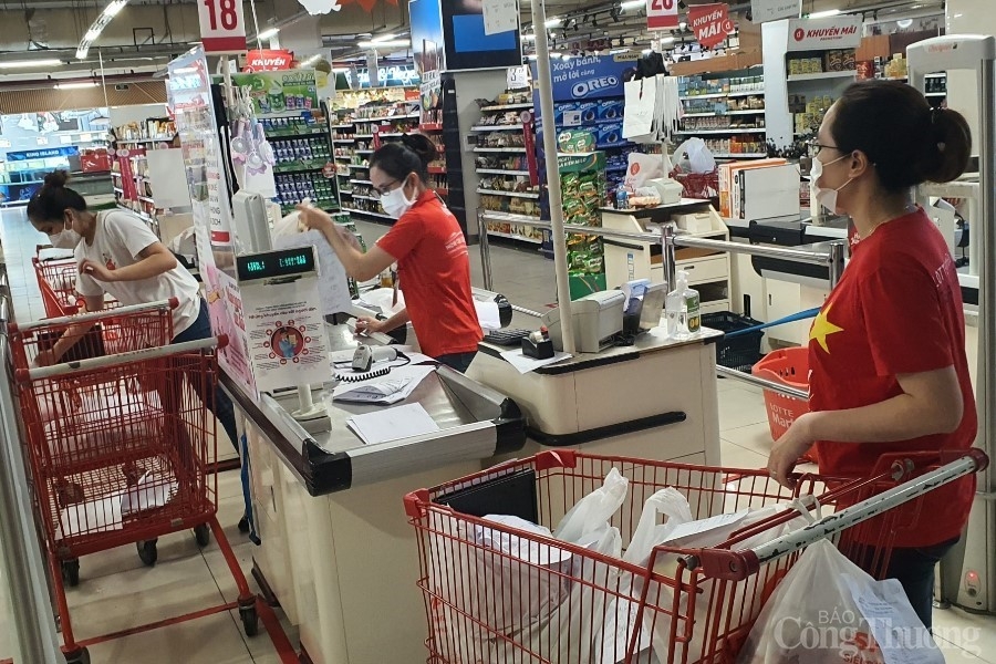 Đà Nẵng: Từ 8h ngày 26/8, siêu thị được hoạt động với 60% nhân viên, tăng shipper Đà Nẵng: Từ 8h ngày 26/8, siêu thị được hoạt động với 60% nhân viên, tăng shipper