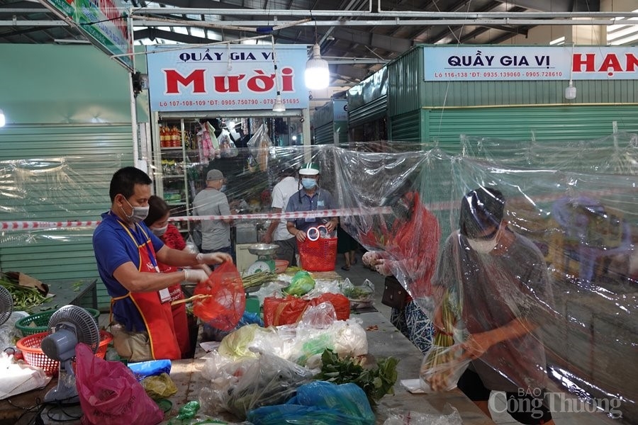 Đà Nẵng: Nhiều chợ truyền thống đã mở cửa trở lại, đảm bảo phòng chống dịch Covid - 19 Đà Nẵng: Nhiều chợ truyền thống đã mở cửa trở lại và đảm bảo phòng chống dịch Covid   19