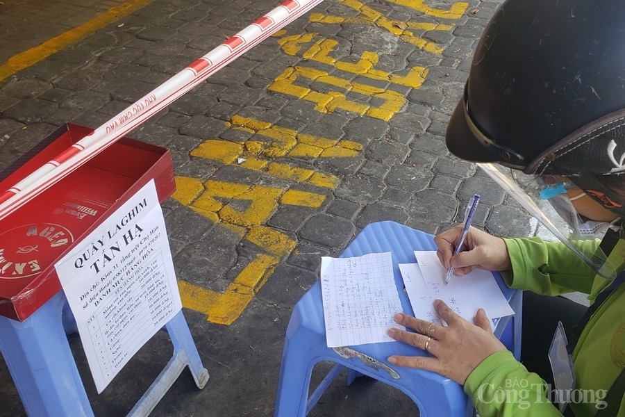 Đà Nẵng: Sáng tạo mô hình cung ứng hàng hóa tại chợ truyền thống đảm bảo phòng chống dịch Covid – 19 Đà Nẵng: Sáng tạo mô hình cung ứng hàng hóa tại chợ truyền thống đảm bảo phòng chống dịch Covid – 19