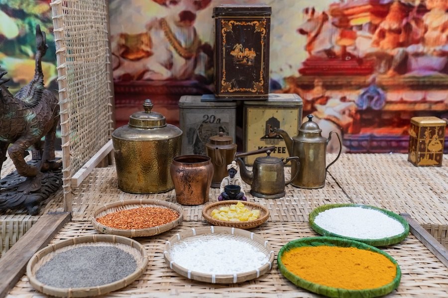 Khám phá văn hóa phương Đông qua triển lãm cà phê