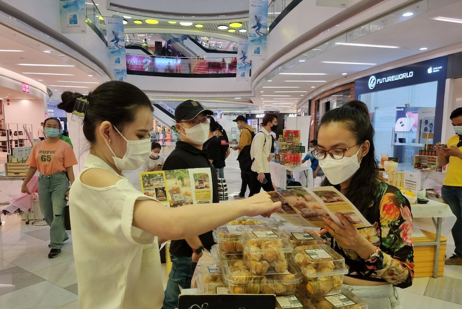 Thành phố Hồ Chí Minh: Làm gì để tăng tỷ trọng lĩnh vực dịch vụ cao cấp Thành phố Hồ Chí Minh: Làm gì để tăng tỷ trọng lĩnh vực dịch vụ cao cấp