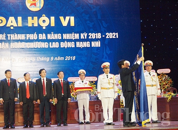 Hội Doanh nhân Trẻ Đà Nẵng đón nhận Huân chương Lao động hạng Nhì hoi doanh nhan tre da nang don nhan huan chuong lao dong hang nhi