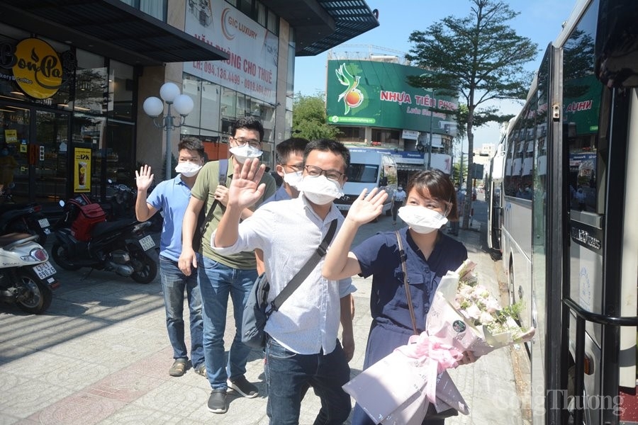 Hoàn thành nhiệm vụ, các y, bác sĩ