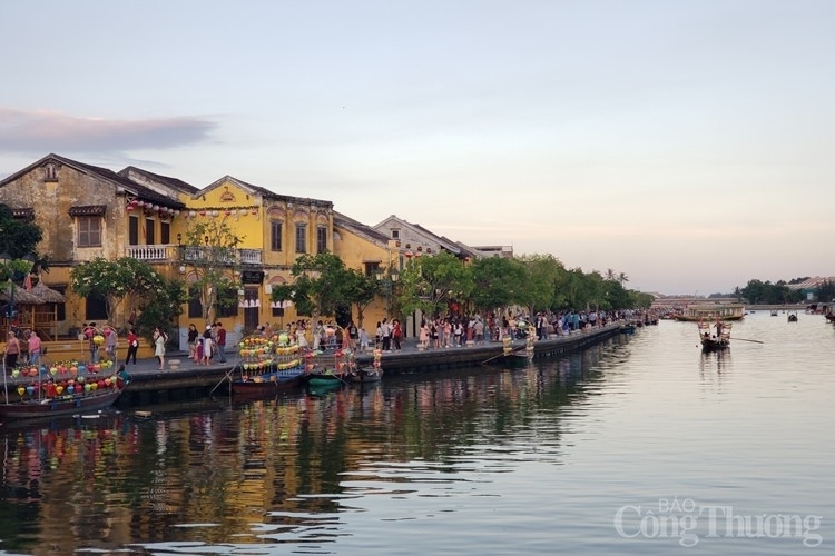 Quảng Nam: Phố cổ Hội An sẽ mở cửa đón khách trở lại từ ngày 24/9