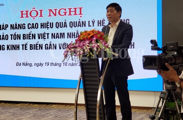 phat trien du lich khai thac thuy san phai gan voi cong tac bao ton bien