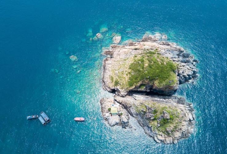 phat trien du lich khai thac thuy san phai gan voi cong tac bao ton bien