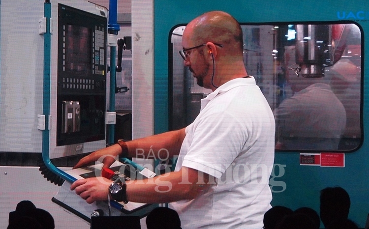 tam xu the toan cau va bay van de doanh nghiep can thuc hien de chuyen doi so thanh cong