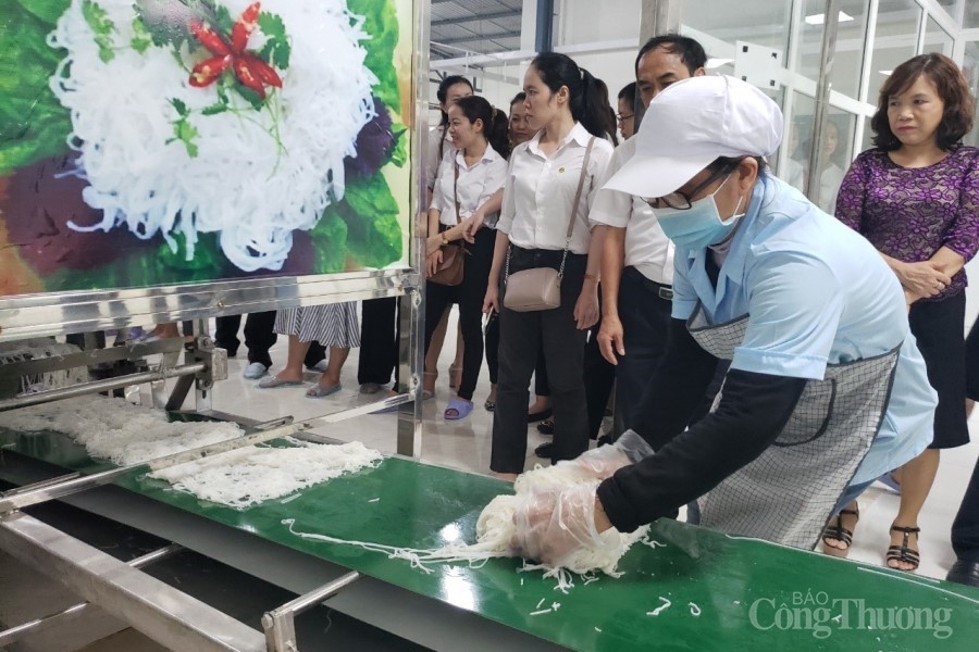 Hỗ trợ khuyến công là “vốn mồi” để doanh nghiệp mạnh dạn đầu tư đổi mới công nghệ Hỗ trợ khuyến công là “vốn mồi” để doanh nghiệp mạnh dạn đầu tư đổi mới công nghệ