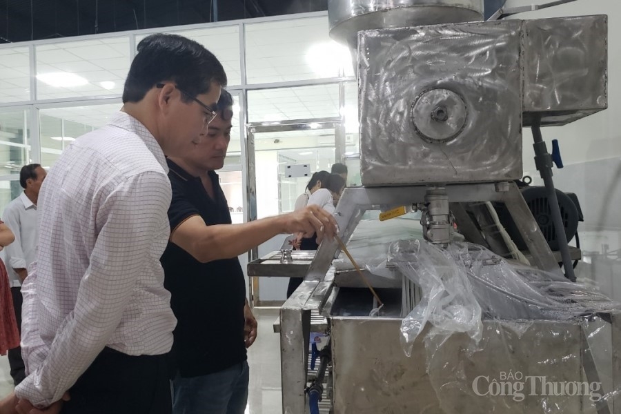 Hỗ trợ khuyến công là “vốn mồi” để doanh nghiệp mạnh dạn đầu tư đổi mới công nghệ Hỗ trợ khuyến công là “vốn mồi” để doanh nghiệp mạnh dạn đầu tư đổi mới công nghệ