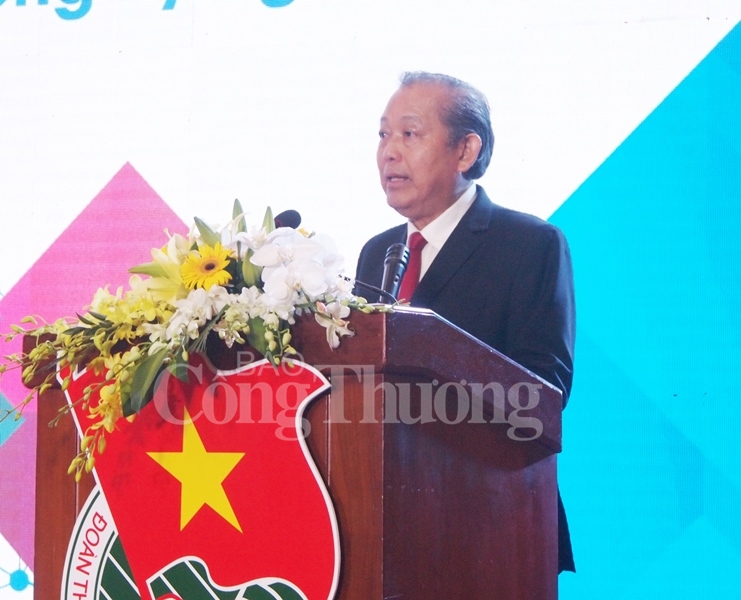 Phát huy sức mạnh trí thức trẻ Việt Nam trong kỷ nguyên 4.0 phat huy suc manh tri thuc tre viet nam trong ky nguyen 40