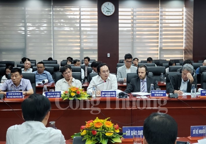 da nang de xuat mo rong cang tien sa dung cang lien chieu bi nhieu chuyen gia phan bac