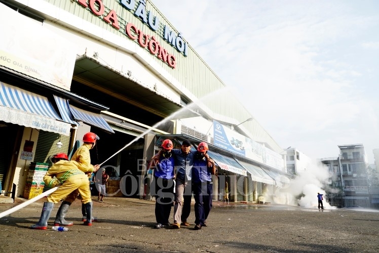 dien tap chua chay va cuu nan do chap dien tai cho dau moi da nang