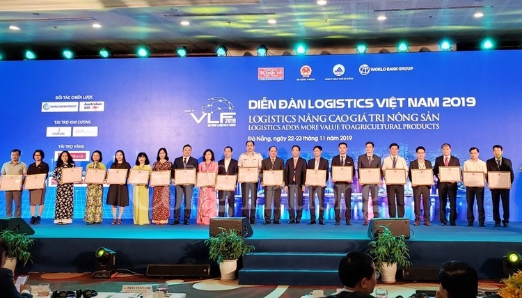 hoat dong logistics can chu trong pham vi tiep can