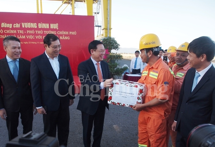 pho thu tuong chinh phu vuong dinh hue tham va lam viec voi cang da nang