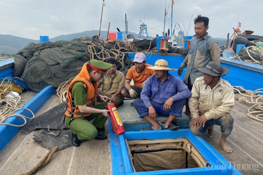 Đà Nẵng: Khẩn trương sơ tán hơn 92.000 người dân đến nơi tránh trú bão an toàn