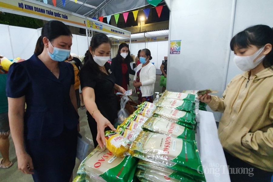 Đà Nẵng: Đưa hàng Việt về các xã miền núi