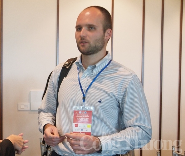 startup fintech hop tac sau ket noi rong