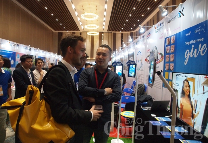 hoi nhap fintech chinh phuc the gioi ket noi ve que huong