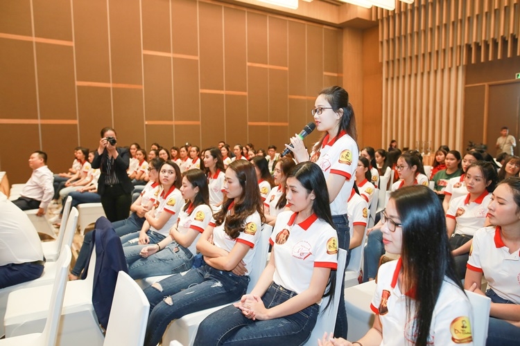 Định vị phụ nữ khởi nghiệp trong kỷ nguyên 4.0 dinh vi phu nu khoi nghiep trong ky nguyen 40