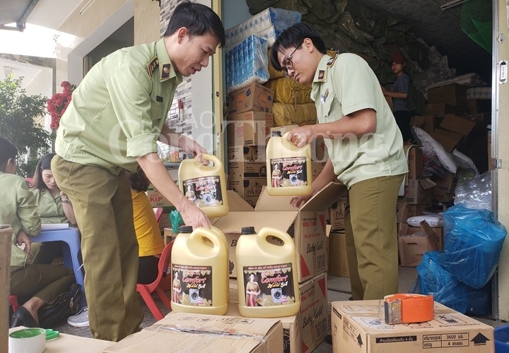 bcd 389 da nang xu ly hon 6400 vu buon lau gian lan thuong mai va hang gia