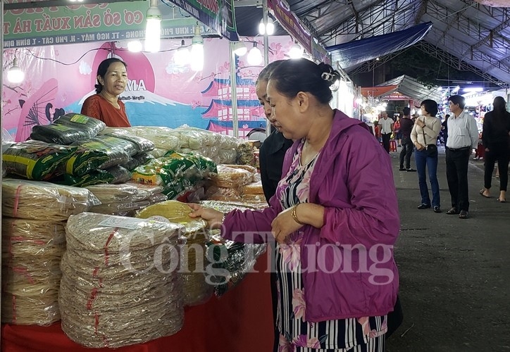 da nang kich cau tieu dung voi chuong trinh giam gia sau tai hoi cho hang viet