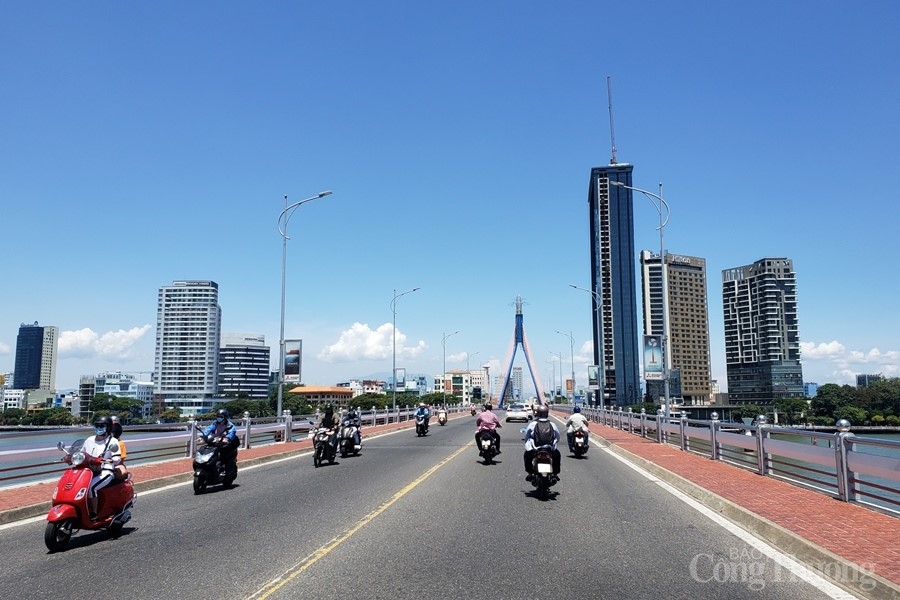 Đà Nẵng: Năm 2021 là “Năm khôi phục tăng trưởng và đẩy mạnh phát triển kinh tế” Đà Nẵng: Năm 2021 là “Năm khôi phục tăng trưởng và đẩy mạnh phát triển kinh tế”