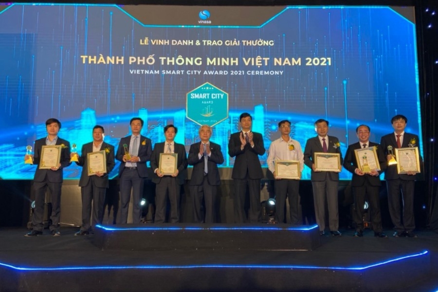 Đà Nẵng được vinh danh “Thành phố thông minh Việt Nam 2021” Đà Nẵng được vinh danh “Thành phố thông minh Việt Nam 2021”