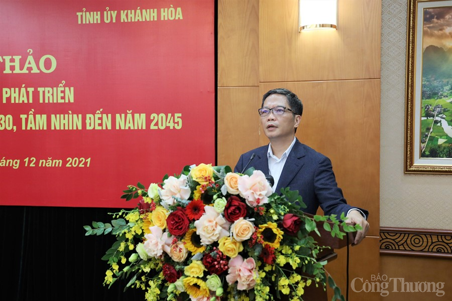 Khai thác thế mạnh đưa Khánh Hòa trở thành trung tâm của cả nước về kinh tế biển